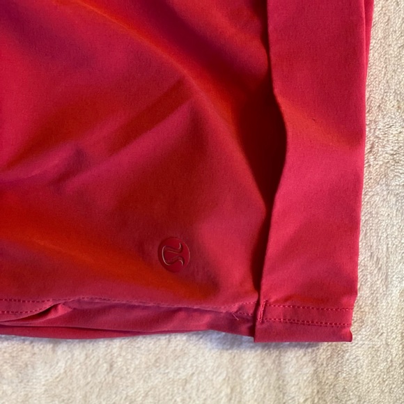 Lululemon Fuchsia Pink Shorts size 4 - Picture 4 of 4